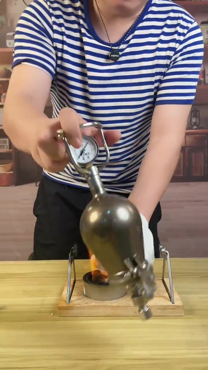 小时候的爆米花儿
