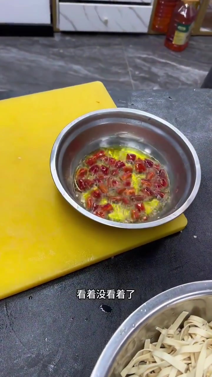 黄瓜拌干豆腐 美食推荐官