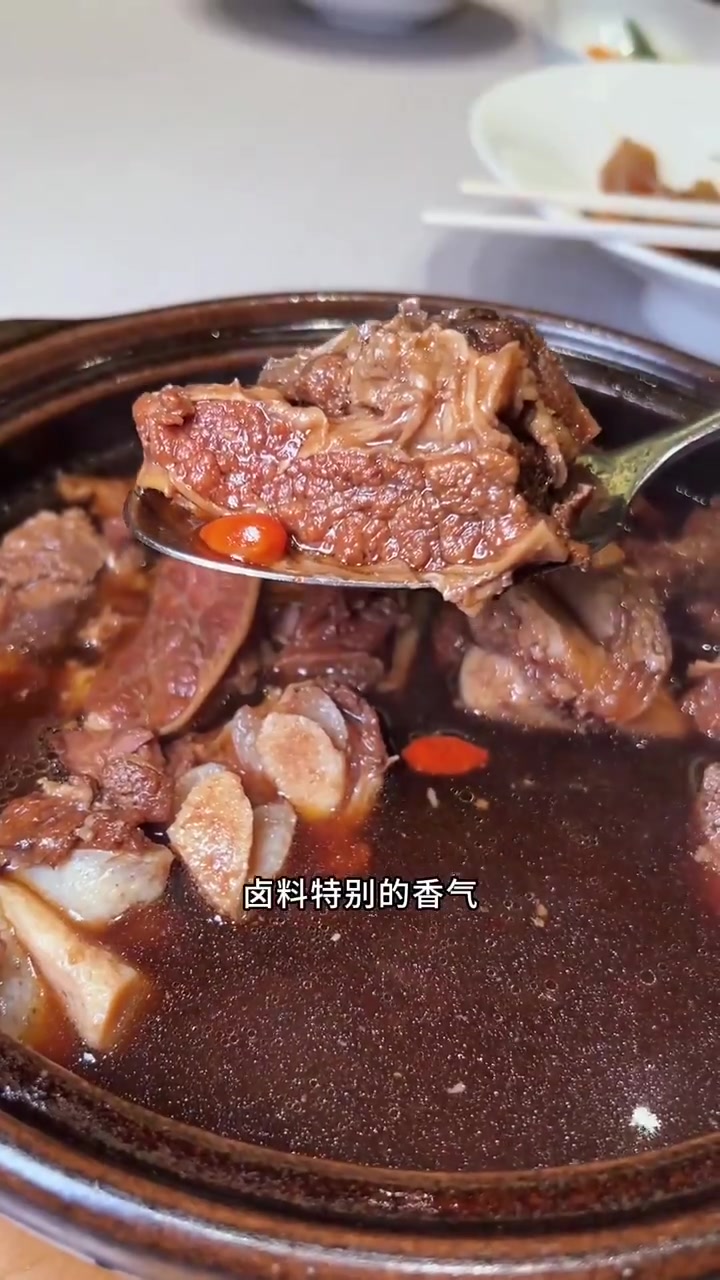 来客基本都是在沪的温州人,藏在居民区的一家地道温州菜