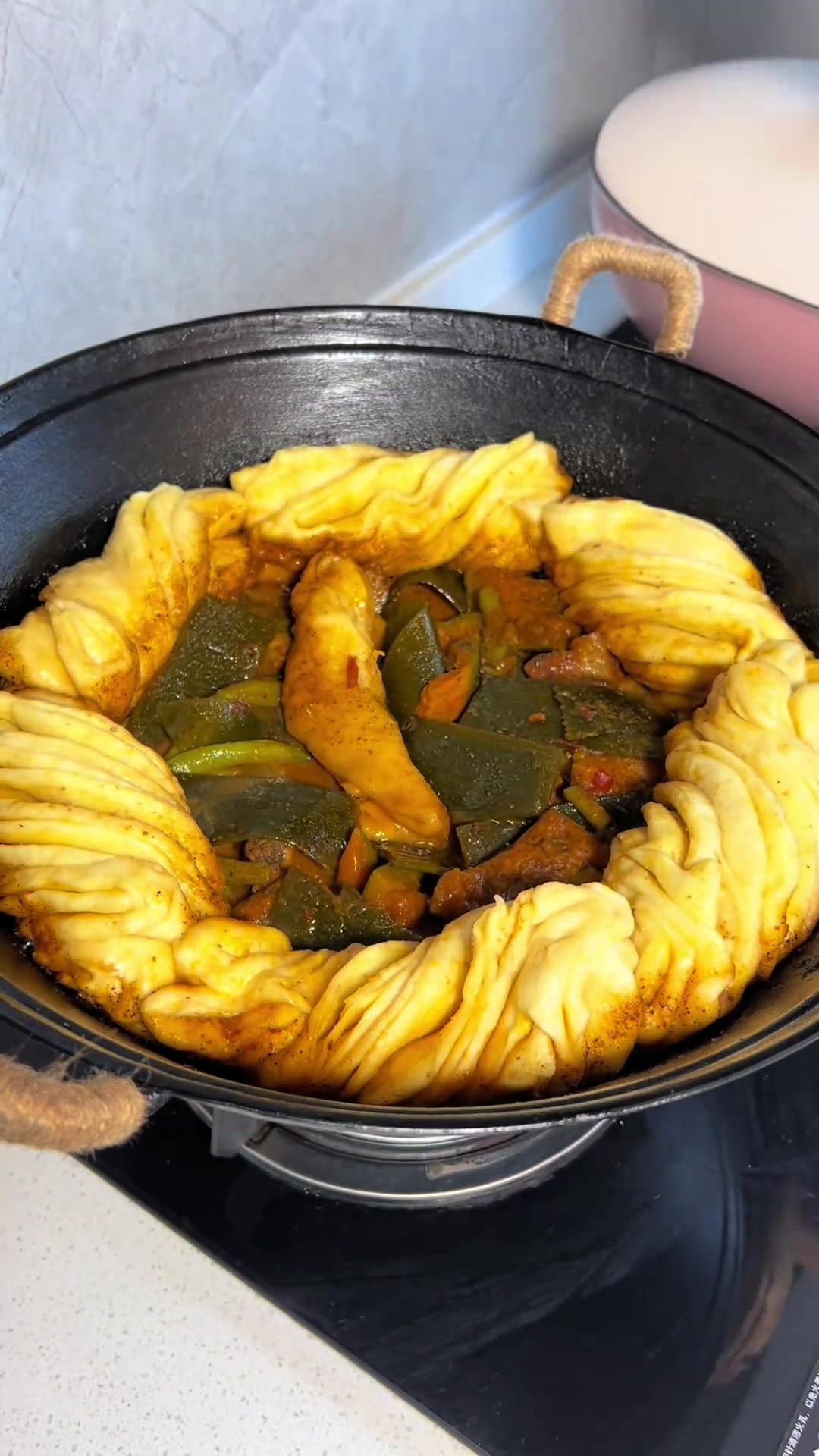 排骨铁锅炖 下雨天特别适合吃铁锅炖