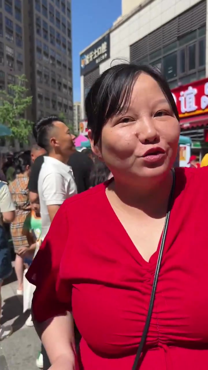 这一见,便想起了整个青春,想起了当年拍生活麻辣烫的那些岁月