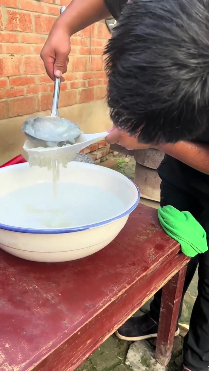 娃娃鱼凉粉 这几天天气太热了。