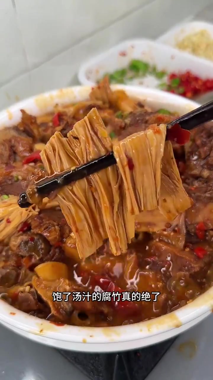 看我花一百多做了这样丰盛的一桌江西家常菜