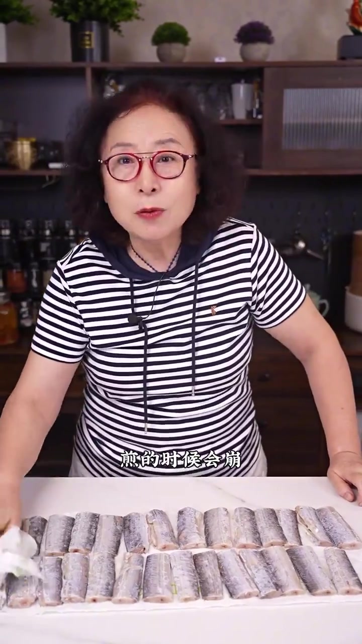 吃不吃巨香的老北京烙饼卷带鱼!