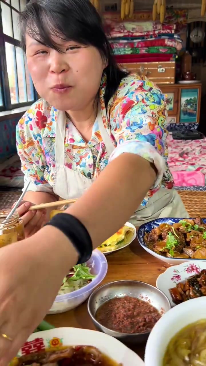 酸菜粉条汤 牛肉炖土豆干