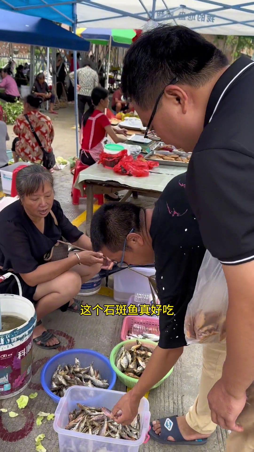 江西赣州兴国县,也是赫赫有名的将军县,今天我们去高兴镇赶个圩,看看这边的风土人情和人间烟火