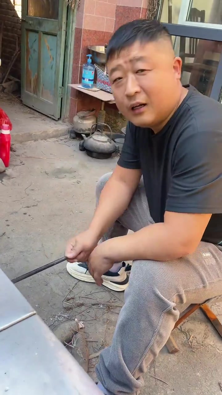 跟着我的做法,自己在家就能做出外酥里嫩的北京烤鸭
