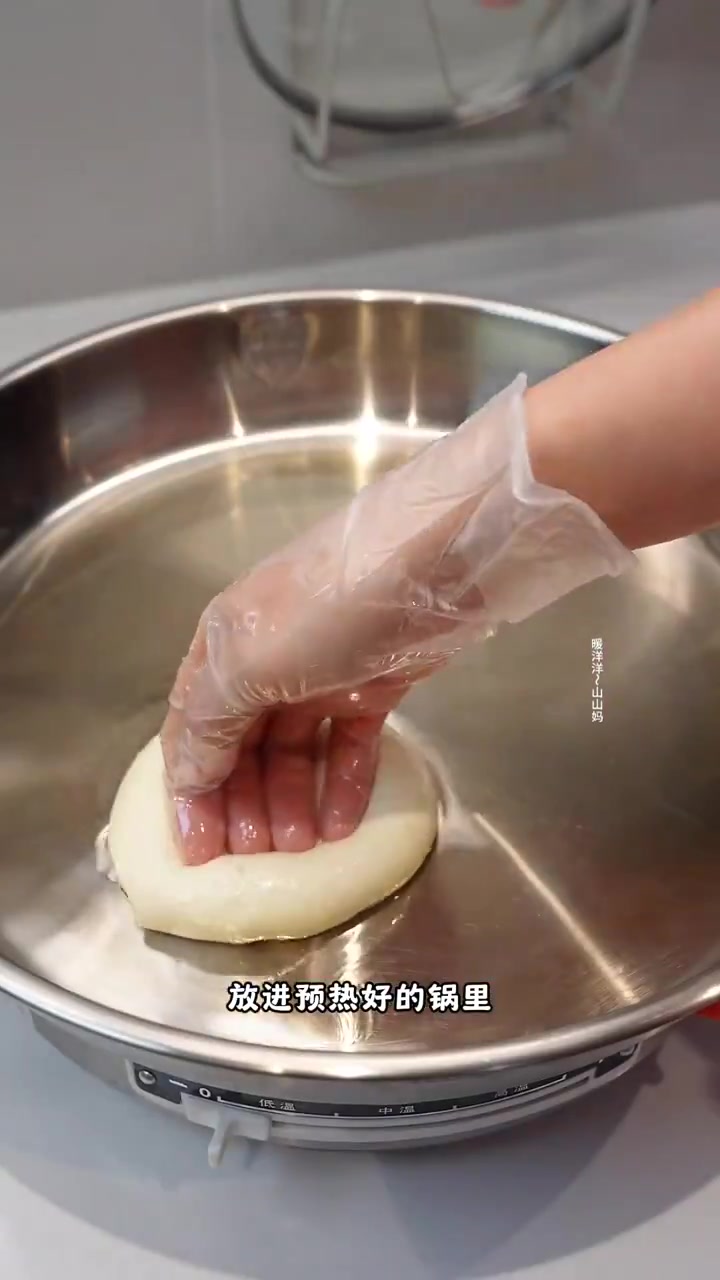 简单又好吃的青椒火腿鸡蛋饼,太适合早餐了