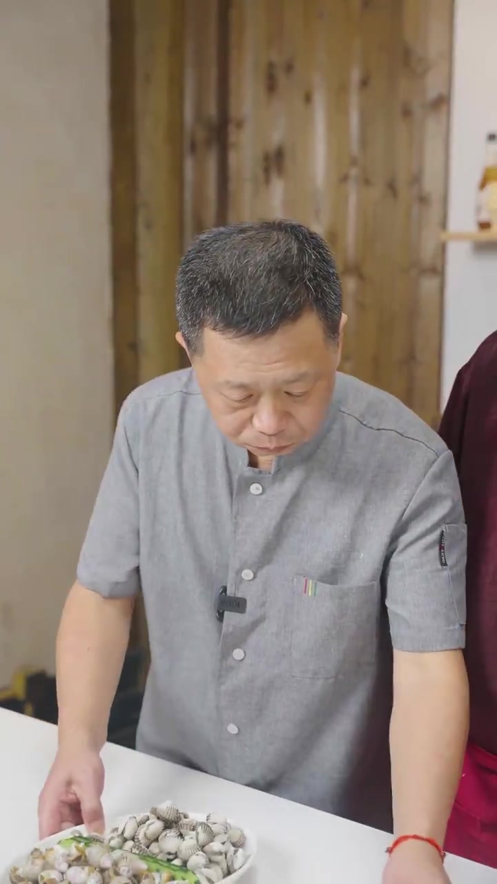 在你的记忆里,中秋佳节的餐桌上都有哪些菜呢?家宴代表大团圆!