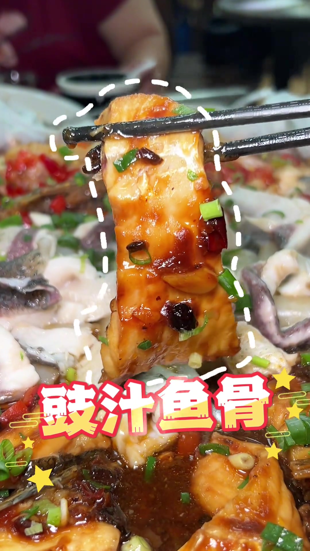 包租公的隐藏街坊饭店!开车一小时去找烤鸡翅吃!