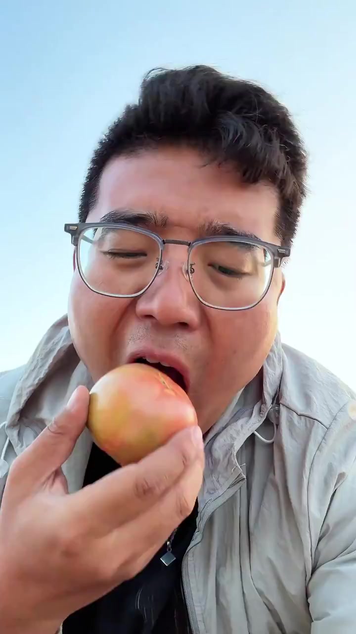 夏盼秋凉,冬盼春暖,时光总是这样,给点苦头