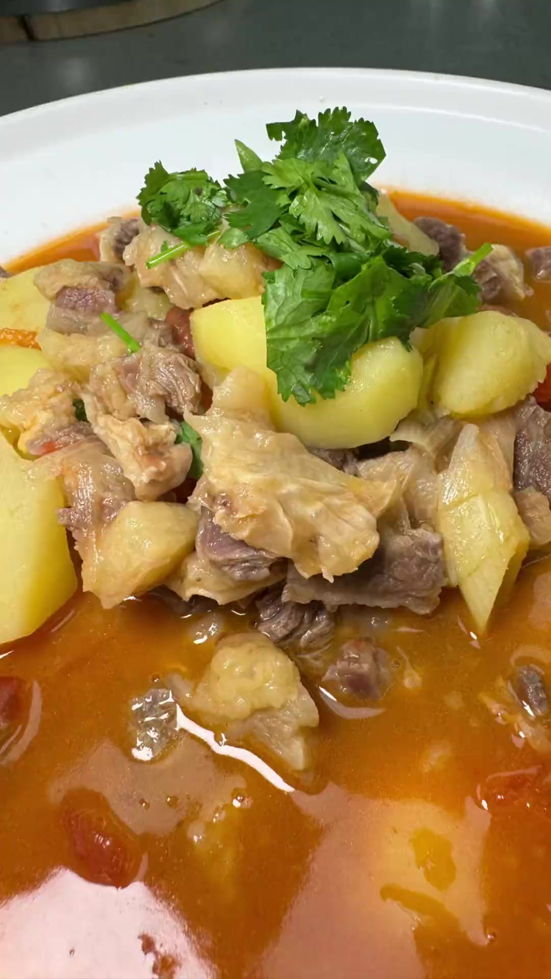 在家里炖牛肉怎么好吃不柴还不硬呢