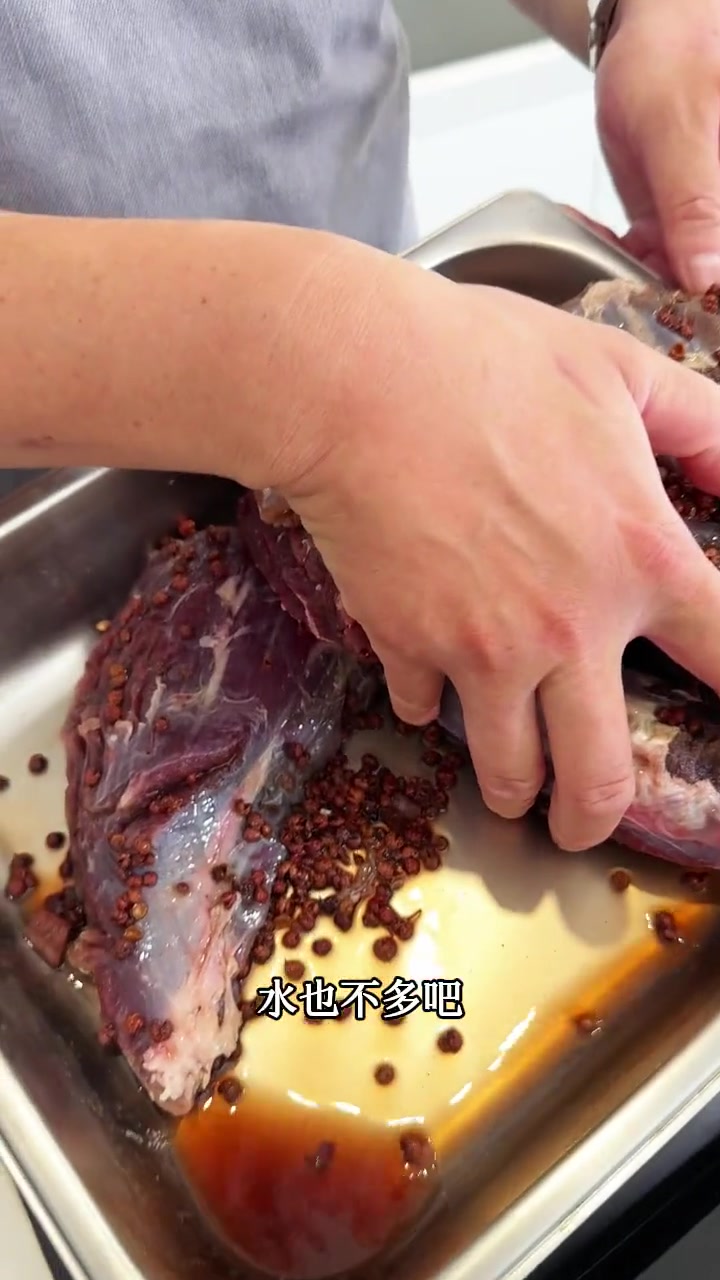 天热我们家就喜欢卤一锅盐水牛腱