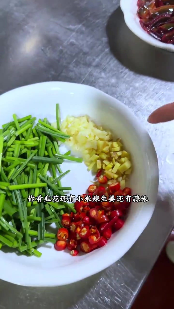 秋食黄鳝赛人参,韭花炒鳝鱼的家常做法,有脆感好吃