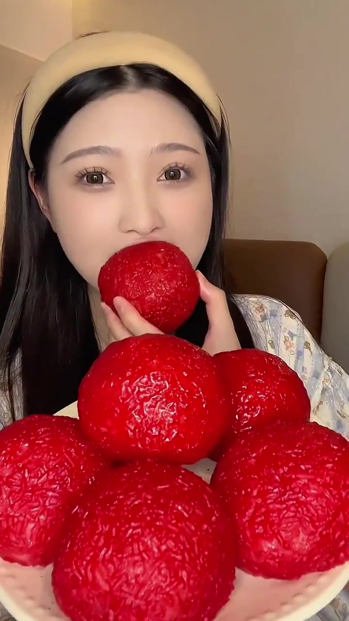网上火的特产糕点吃吃!