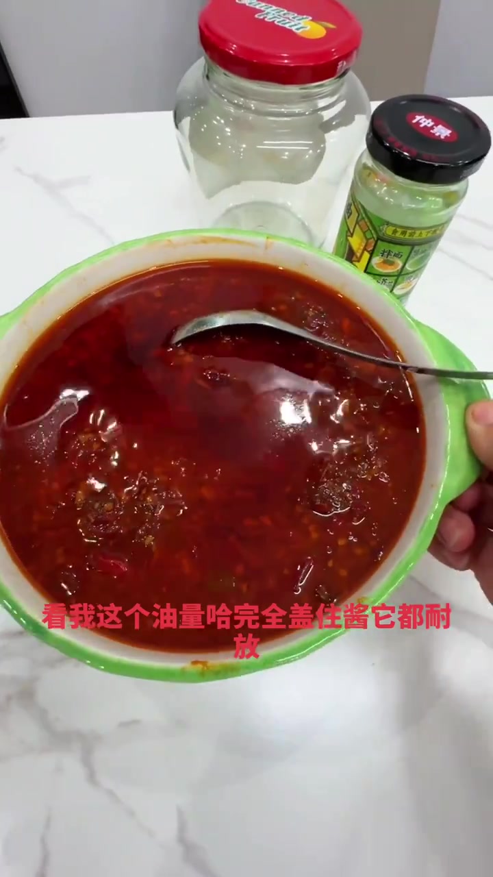 这个蒜蓉辣椒酱香到外国去了