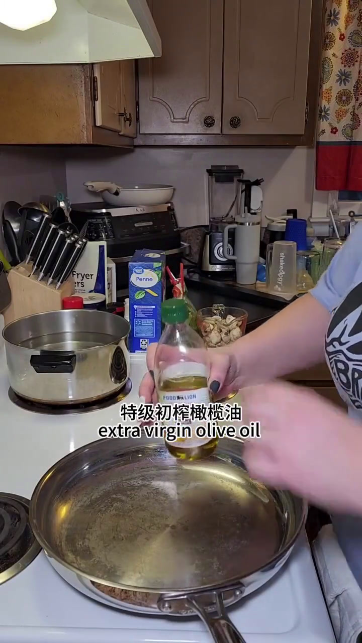 美国中低产7人家庭晚餐吃什么?白蘑菇酱意面