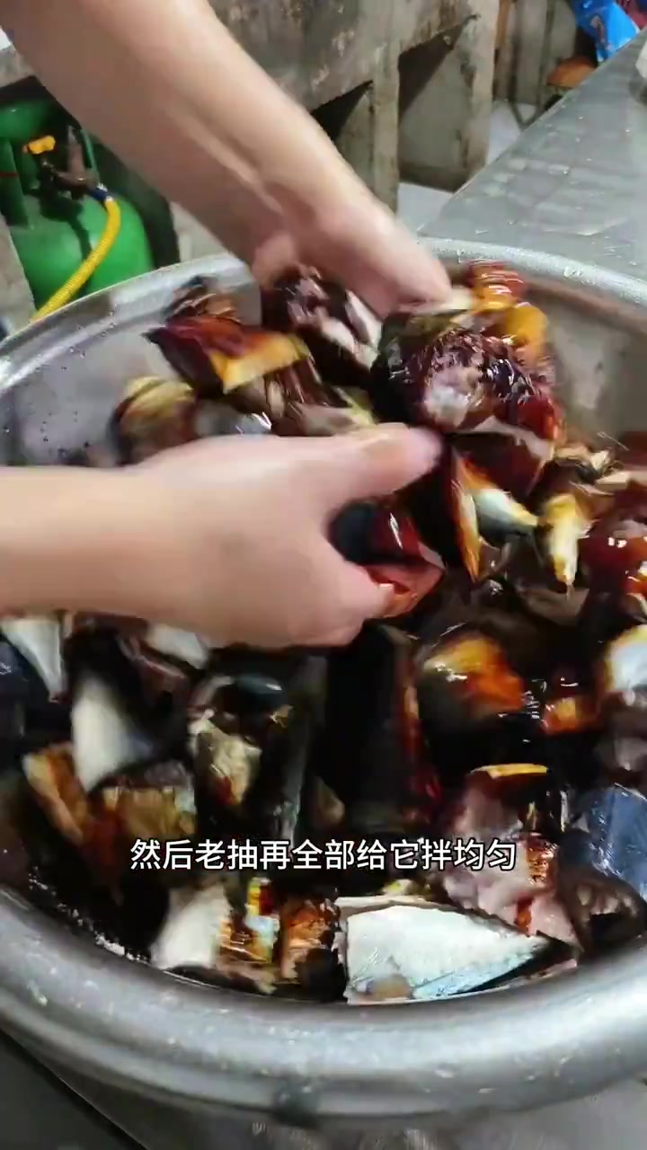 《烧青条鱼、毛豆雪菜肉丝、炒青菜、紫菜蛋花汤》