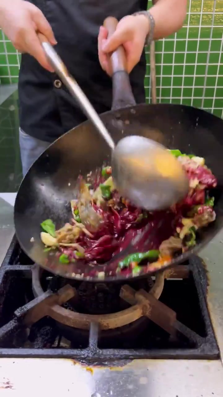 向永州权威大厨学做非遗东安鸡和永州血鸭