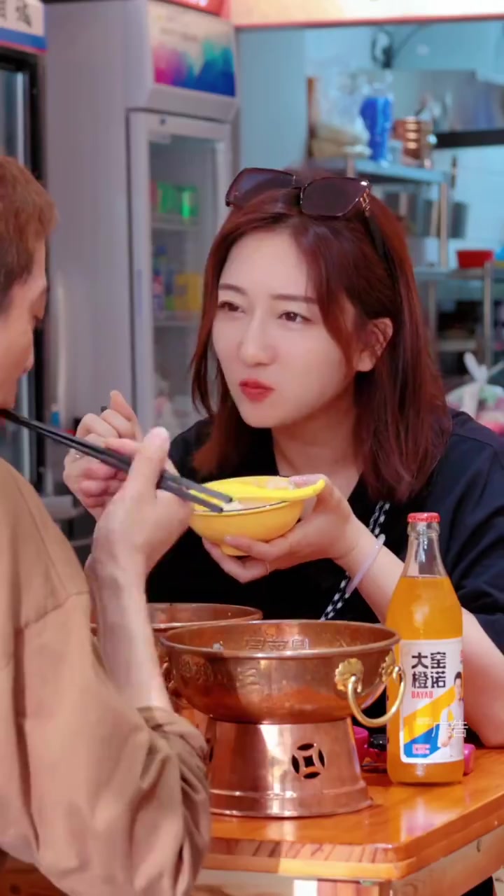 身边吃货火速圈粉的这家店“三五筷伴市井冒菜”你吃过没