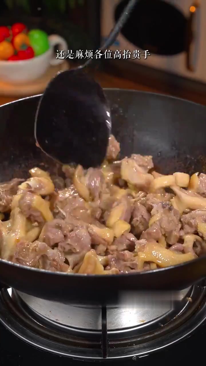 炖老鸭汤要不要焯水,鸭肉怎样炖出来才软烂不腥