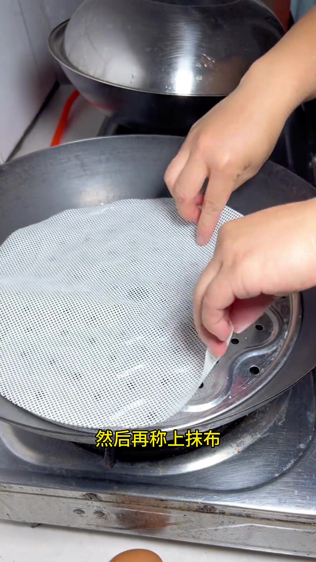 马蜂菜发面馍蘸上蒜泥辣椒酱太好吃啦家乡的美食