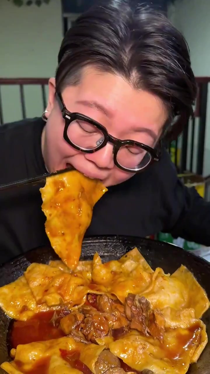 真的太低估阜阳了,除了面食,阜阳的地锅鸡太绝啦!