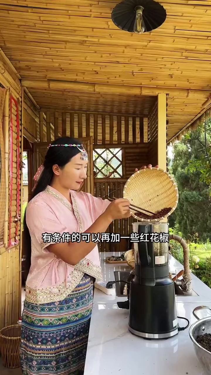 炒菜、凉拌菜的灵魂调料花椒油,这样做出来的又香又麻