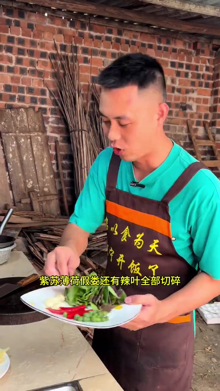 一鸭两吃 家家户户都是吃鸭,白切鸭永不过时!经典扶绥酸粥鸭