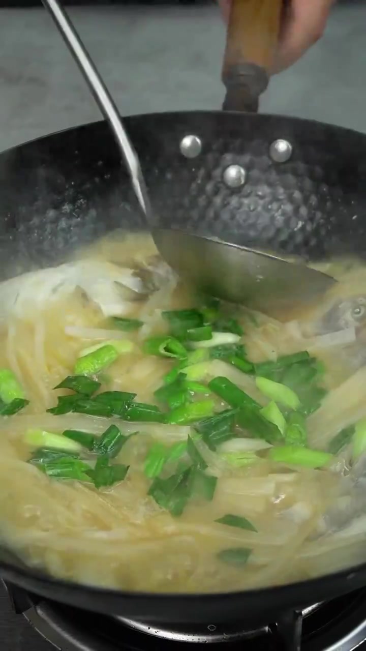 家常菜分享 萝卜丝炒鲳鱼做法 做法