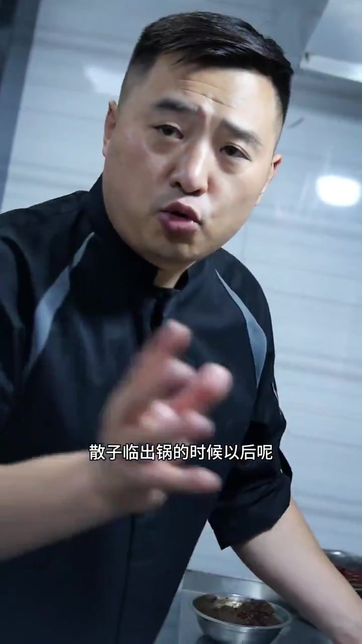 徐州好吃的菜 绿豆芽炒馓子