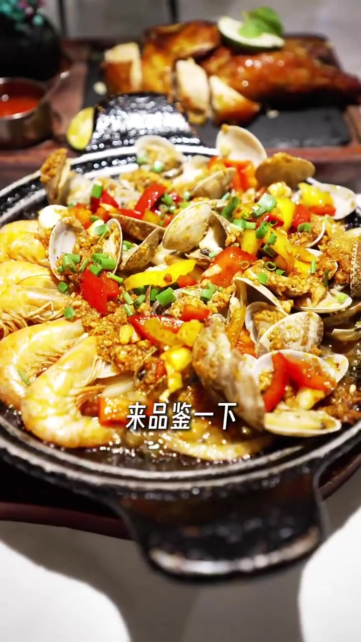 相遇川湘融合菜,一大头牌加四大必点,香辣更过瘾!