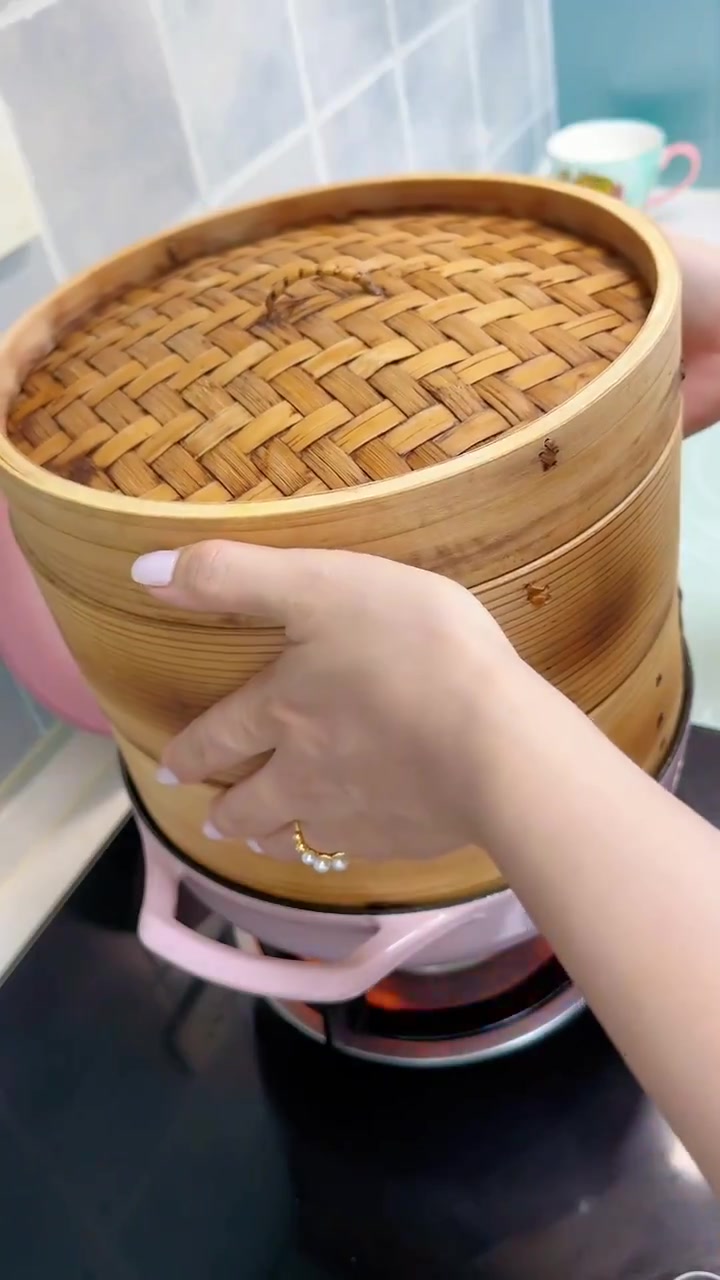 半烫面馒头一次发酵效果很不错,白白胖胖水光肌?