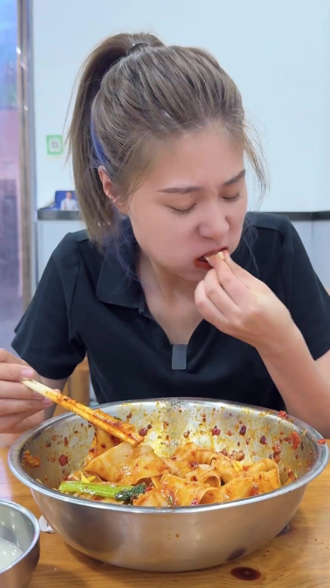 咥个陕西面食biangbiang面,西安人刻在基因里的碳水