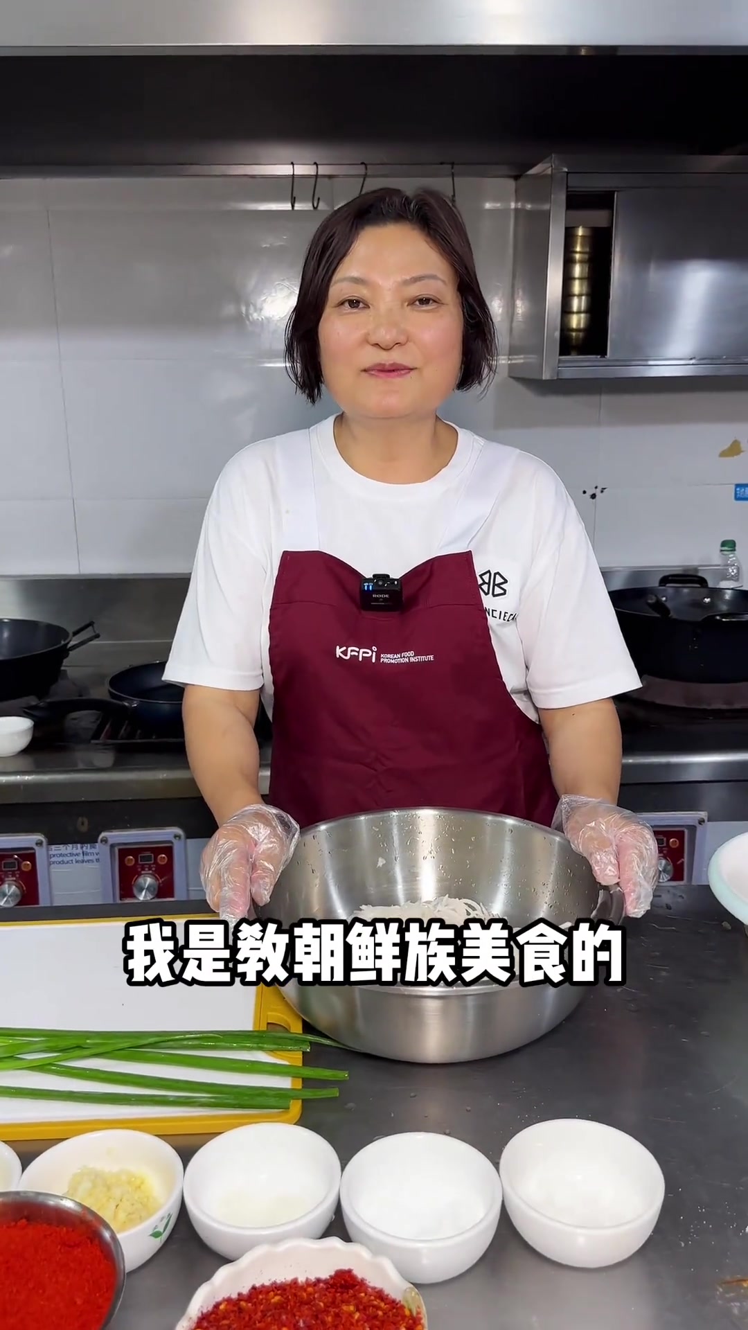 天还挺热的,在家做一个拌萝卜丝吧,冰镇之后吃着更凉爽
