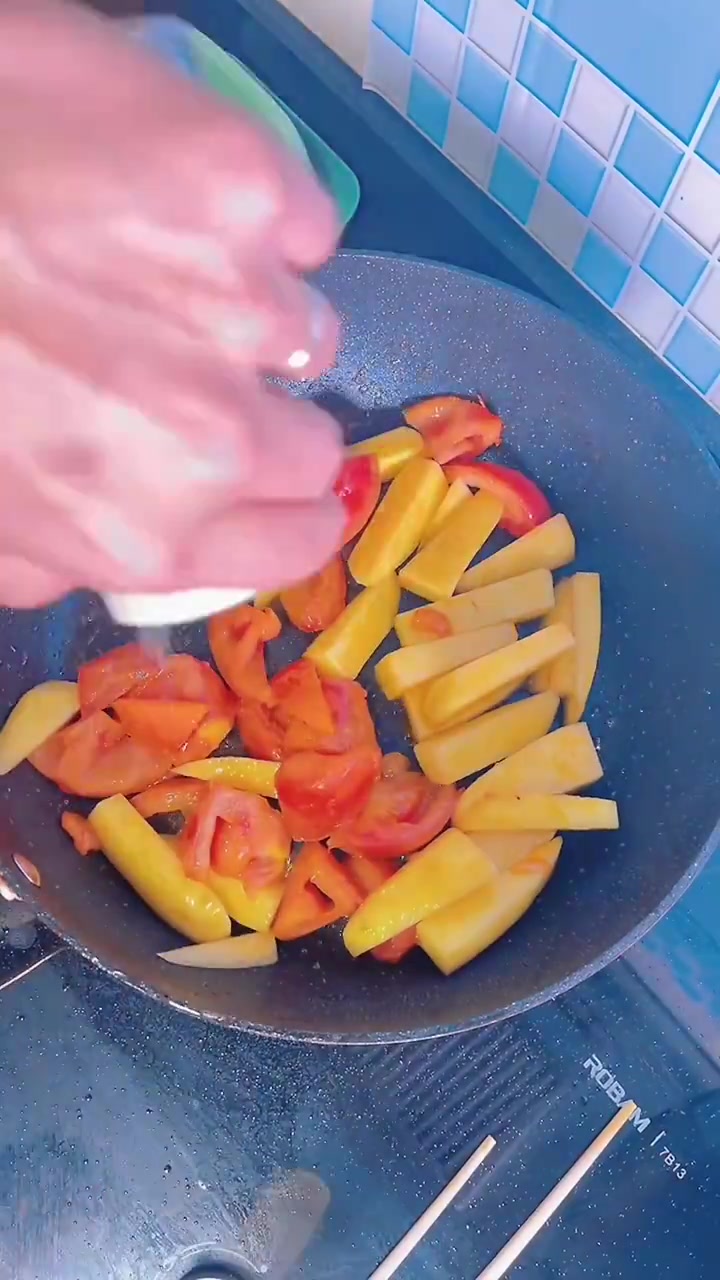 番茄洋山芋榨菜蛋汤家常菜.为什么有的说这个不能去烧.求解