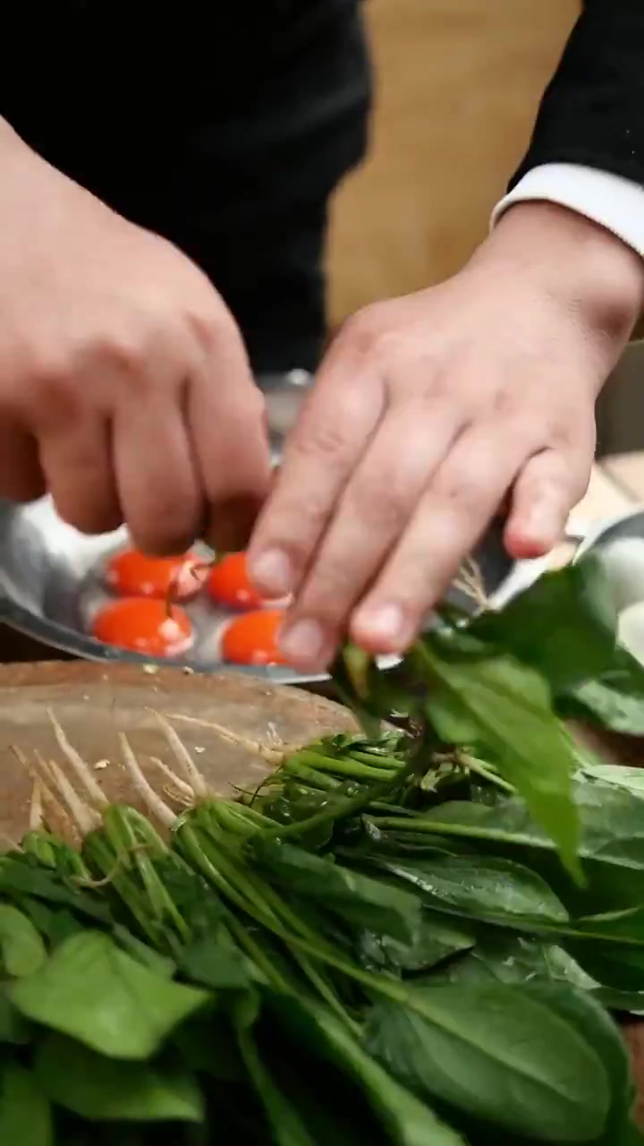 鸭蛋菠菜粉丝汤,以前在瓦岗寨很受欢迎的一道土菜