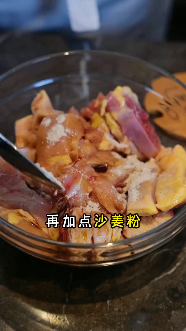 五星级的生蚝煲鸡怎么做?味道又香又滑