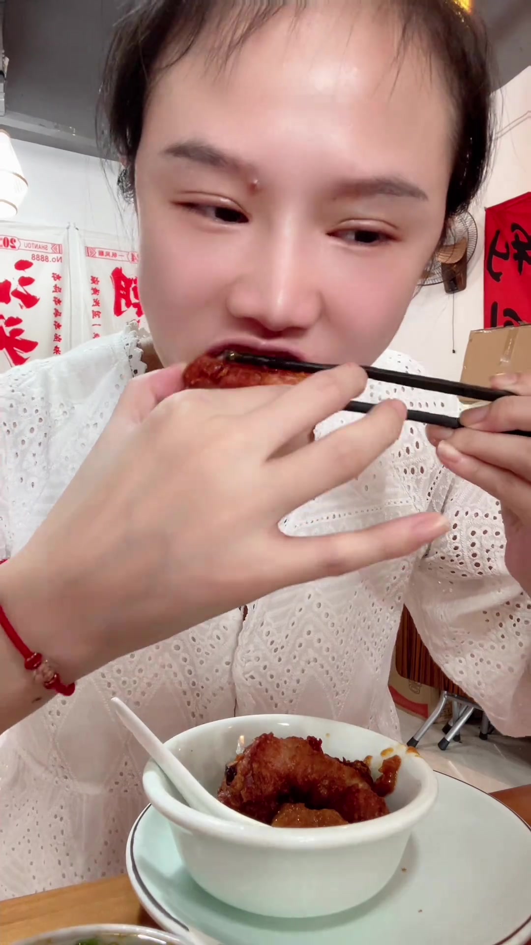 好喜欢喝这个猪杂粥 新鲜猪杂 没有一点腥味 多放点胡椒粉 真的好喜欢