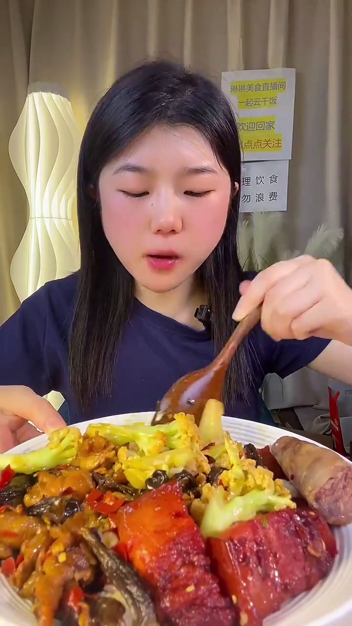 有没有和我一样非常爱吃米饭的,尤其是盖浇饭