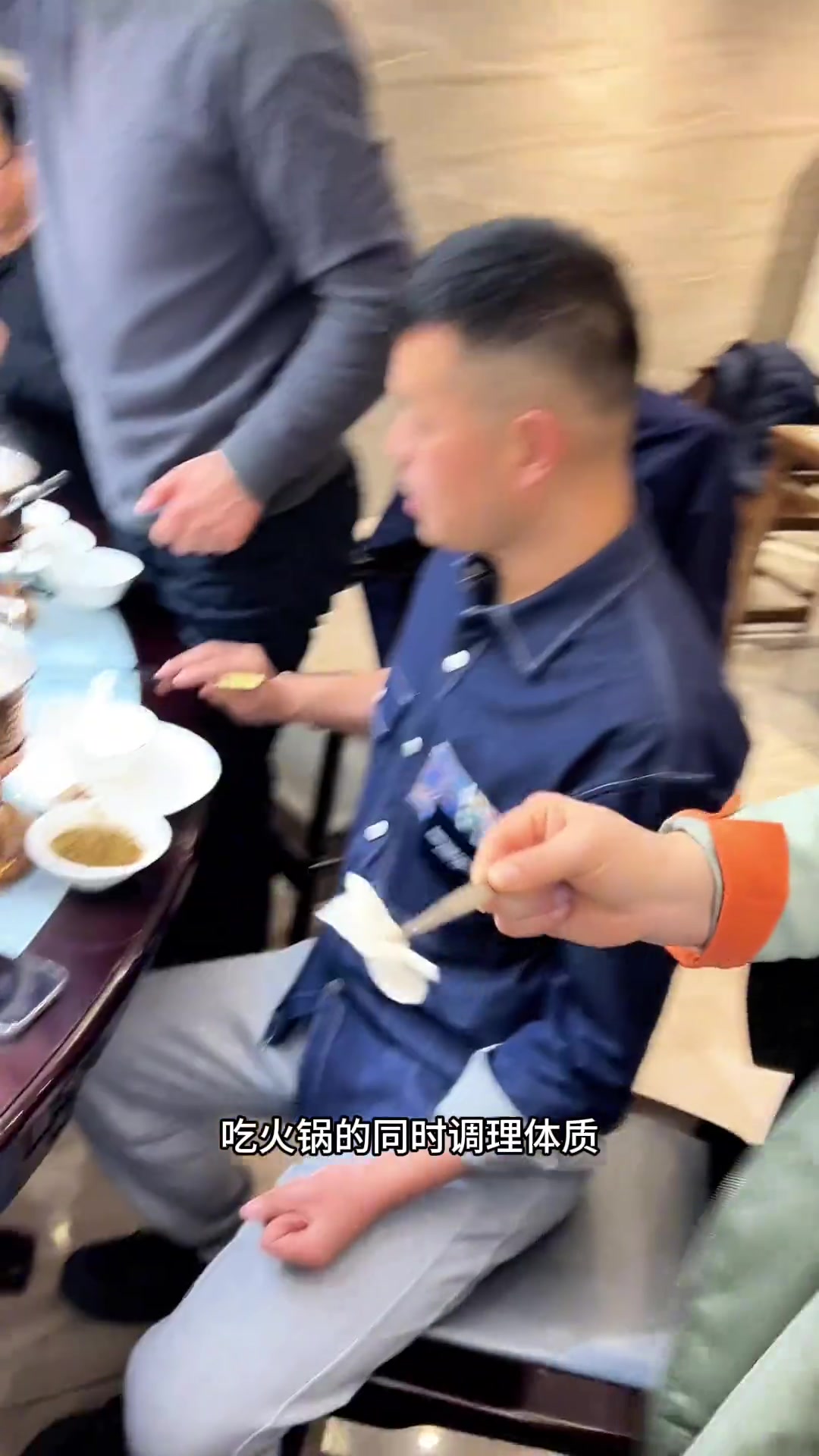 吃火锅 涮药材 以食代药 以养代医 三禄堂中医鲜食药膳火锅!
