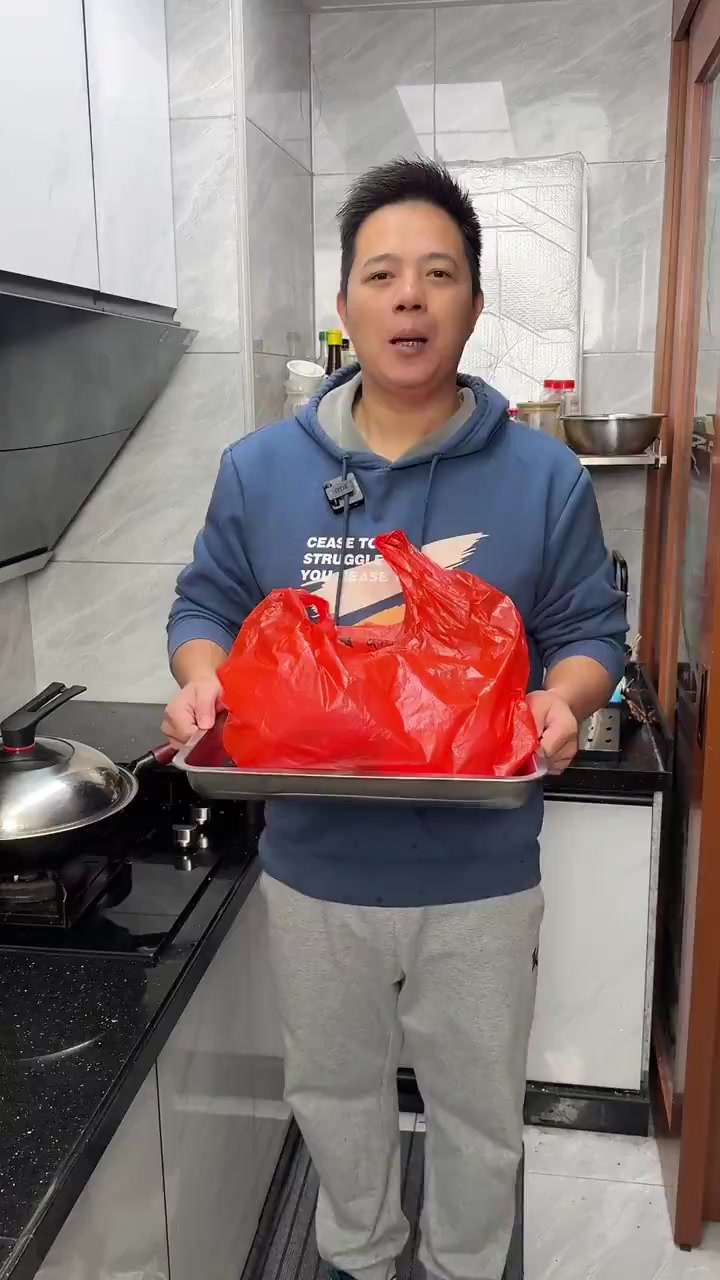 避风塘罗氏虾外皮酥脆虾肉甘甜美味