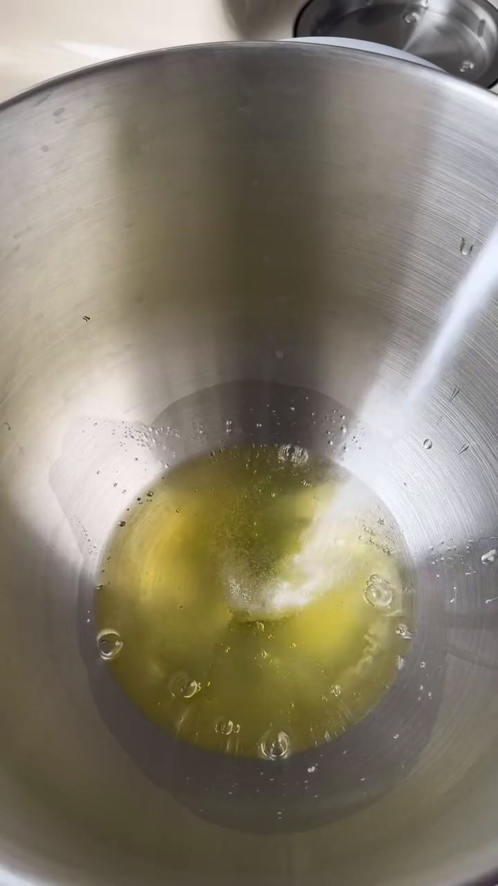 椰子控的小伙伴们,一定要试试这款椰子味戚风蛋糕