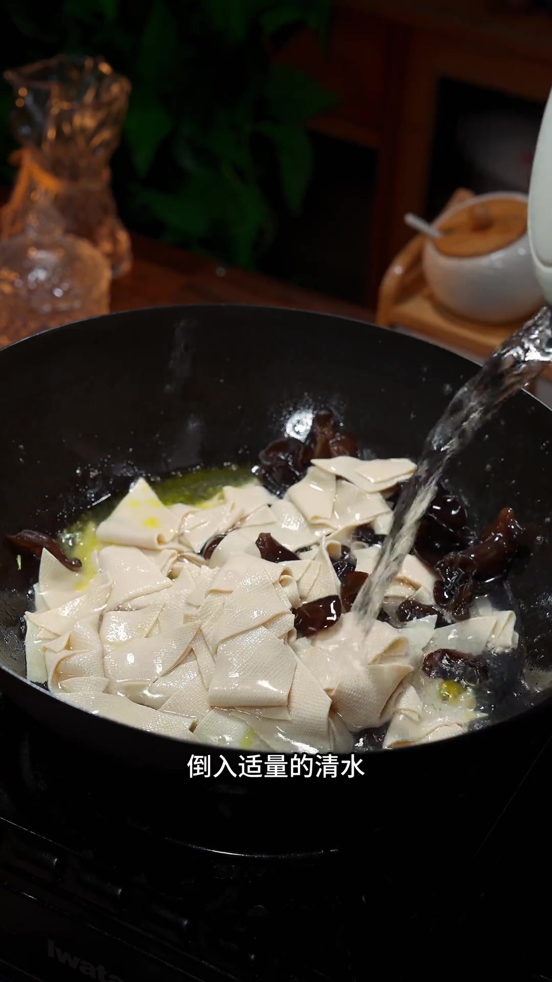尖椒烧千张 以后千张买回家不要总是炒着吃了