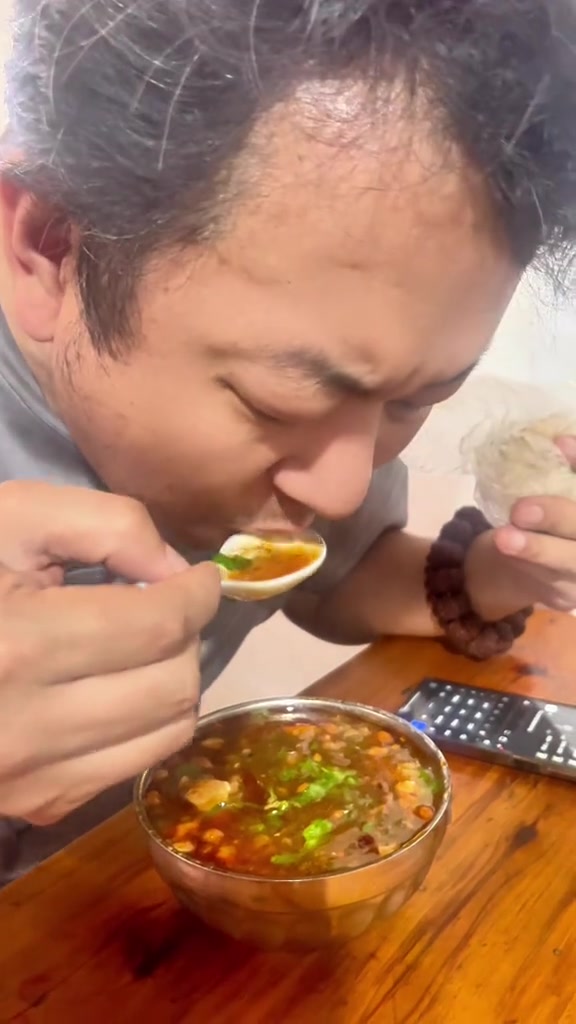 这次回乐山,专门吃咔饼