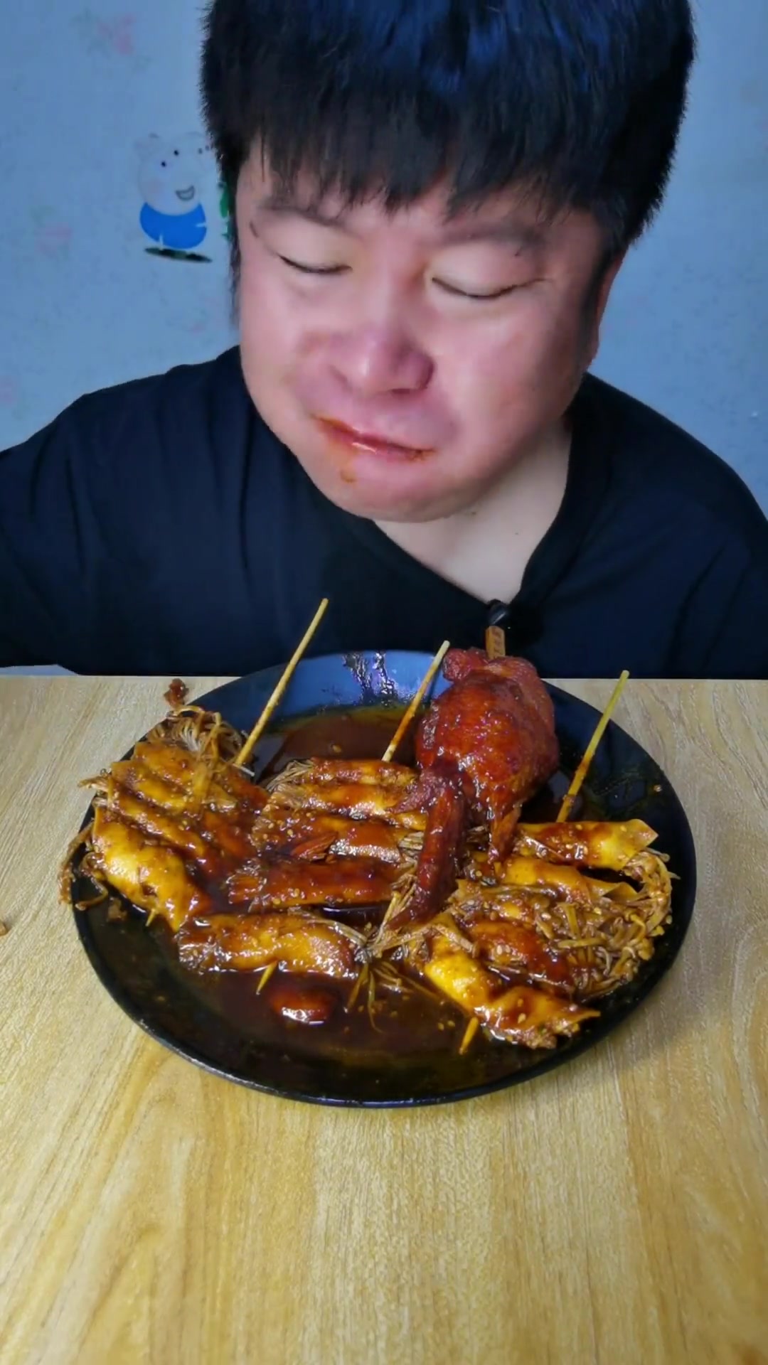 红烧鸡翅包饭,鸡翅,金针菇