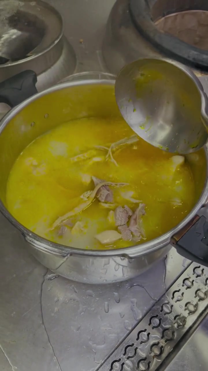 笋干老鸭煲 天目笋干火腿煲老鸭