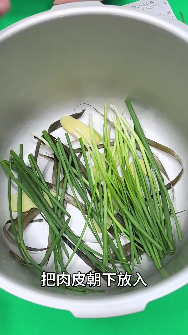 东坡肉 东坡肉实际上讲就是红烧肉