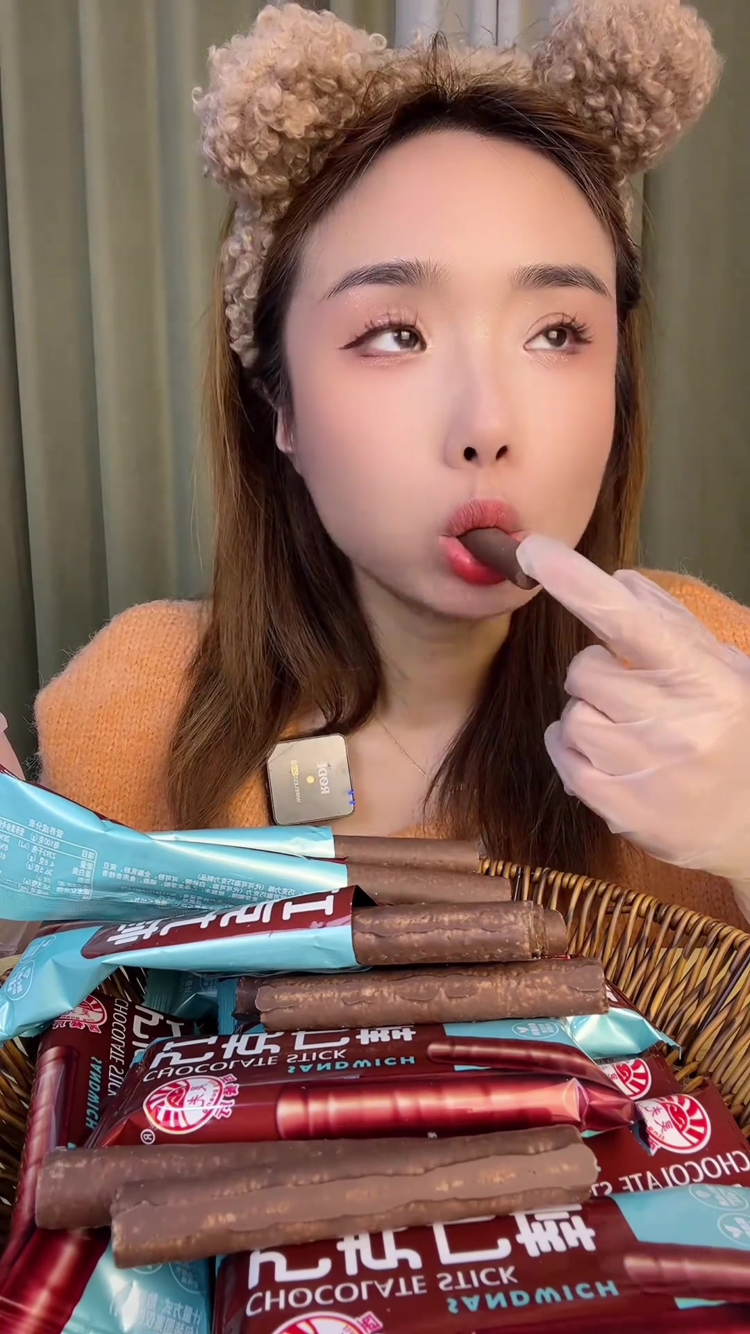 巧克力棒,嘎嘎好吃,没有那么齁甜,巧克力爱好者必冲