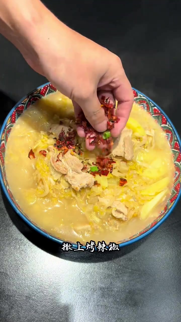 酸菜炖土豆,硬挺,这样做绝对农家菜天花板级别味道